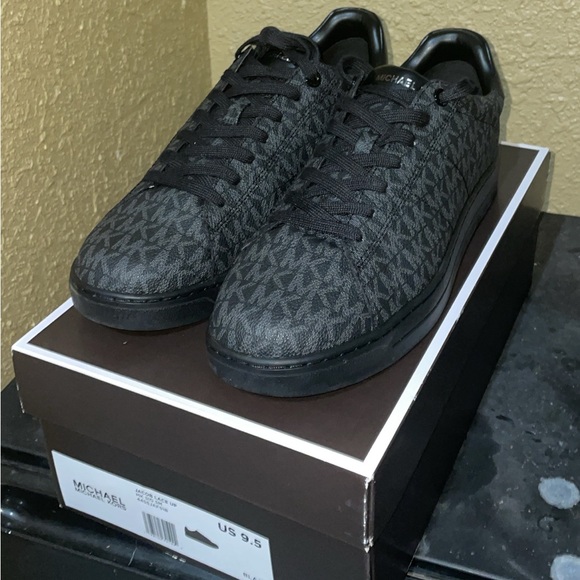 Michael Kors Black Textured Sneakers Sleek Design - Picture 1 of 1